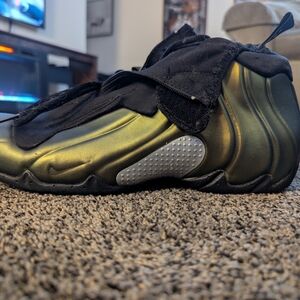Nike Flightposites Metallic Gold